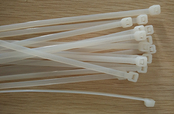 Nylon twist tie