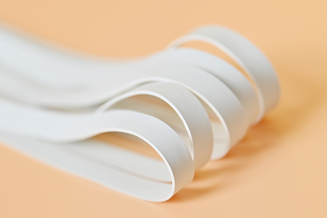 Cup mask ear loop